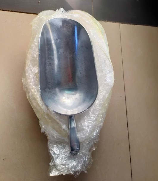 養(yǎng)殖料鏟飼料鏟實心鋁飼料勺鏟子加厚鋁料鏟飼料勺喂豬勺子用鏟瓢